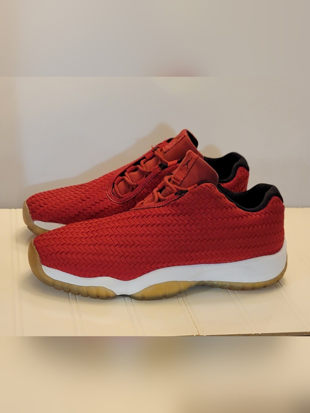 Air Jordan Future Low (GS) 724813-601 Size 5Y Gym Red/White-Black